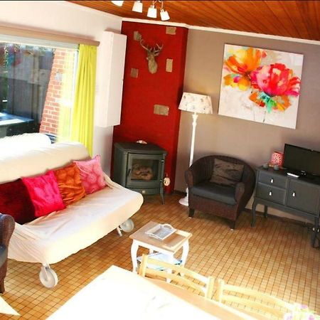 Villa Chalet des Coucous à Waulsort Extérieur photo